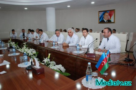 Bu gün Fransanın "Opere Singulari" şirkətinin prezidenti Rime Barbara  Sarrah Azərbaycan Tibb Universitetinin (ATU) Tədris Cərrahiyyə  Klinikasının qonağı olub