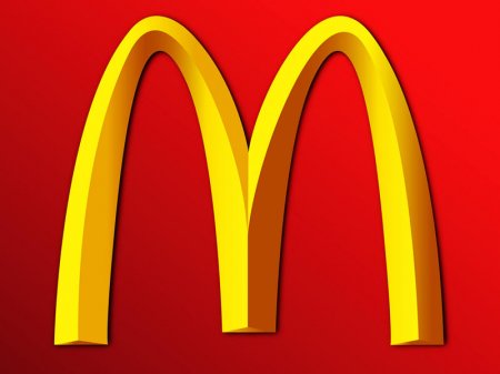 McDonald`s-da biabırçılıq: əlil qadını ağlatdılar, qovdular - FOTO