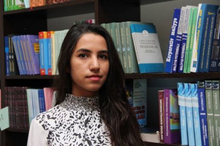 ADAU-da Gəncə Kitab Klubunun fəalları müzakirə aparıb- FOTOLAR