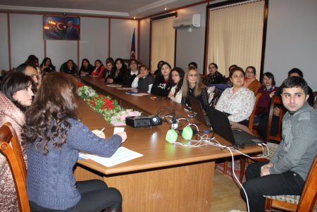 Azərbaycan Texnologiya Universitetində Gəncənin ingilis dili müəllimləri üçün seminar təşkil olunub - FOTOLAR