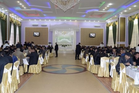 Alı Alıyev Həmrəylik Günü və Yeni il münasibətilə məcburi köçkünlərlə görüş keçirib- FOTOLAR