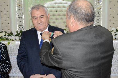 Alı Alıyev Həmrəylik Günü və Yeni il münasibətilə məcburi köçkünlərlə görüş keçirib- FOTOLAR
