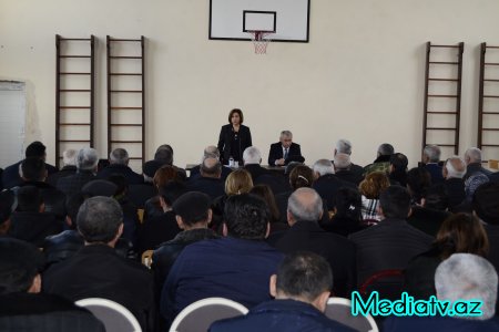 Füzuli RİH başçısı səyyar-qəbul görüş keçirdi - FOTOLAR