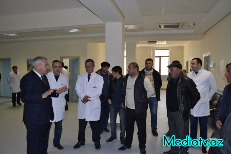 Alı Alıyev rayonda əhaliyə göstərilən tibbi xidmətin vəziyyəti ilə yerində tanış olub - FOTOLAR