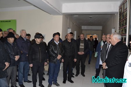 Alı Alıyev rayonda əhaliyə göstərilən tibbi xidmətin vəziyyəti ilə yerində tanış olub - FOTOLAR