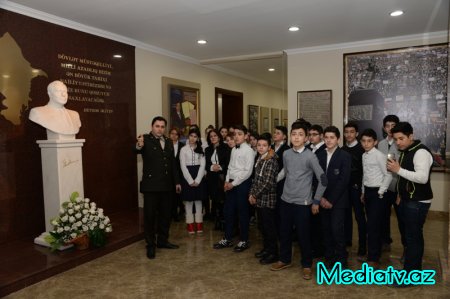 Nəsimi məktəbliləri Memorial Soyqırım Muzeyi ilə tanış olmuşlar - FOTOLAR