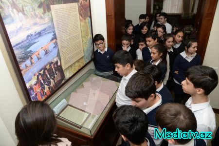 Nəsimi məktəbliləri Memorial Soyqırım Muzeyi ilə tanış olmuşlar - FOTOLAR