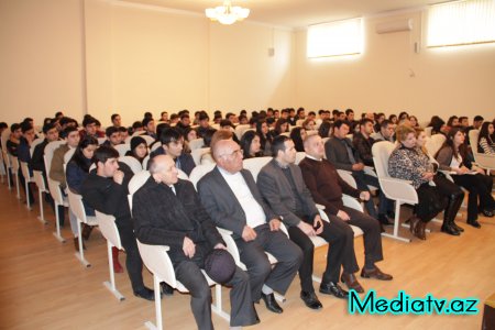 AQRAR UNİVERSİTETDƏ XOCALI SOYQRIMININ TARİXİ KÖKLƏRİ ARAŞDIRILIB - FOTOLAR