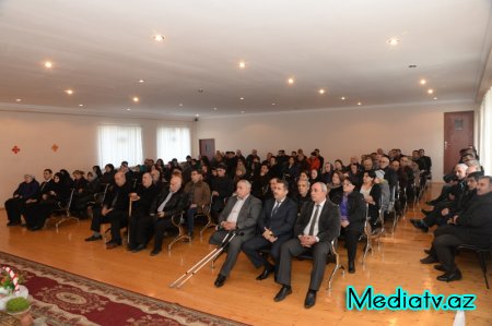 Nəsimidə ənənəvi olaraq imkansız ailələrə bayram payları təqdim olunmuşdur - FOTOLAR