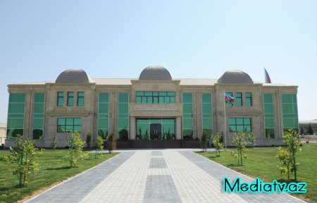 Füzulidə şəhid ailələrinə, Qarabağ əlillərinə bayram sovqatları paylanıldı - FOTOLAR