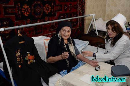 Nəsimi rayonunda əhalinin tibbi müayinə tədbirləri davam etdirilir - FOTOLAR