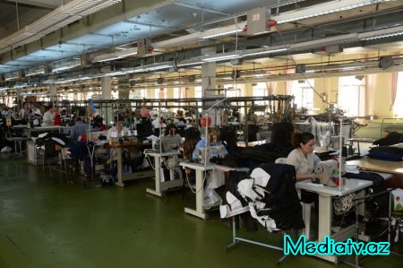 İcra başçısı “Bakı Tikiş Evi” ATSC kollektivi ilə görüşdü - FOTOLAR