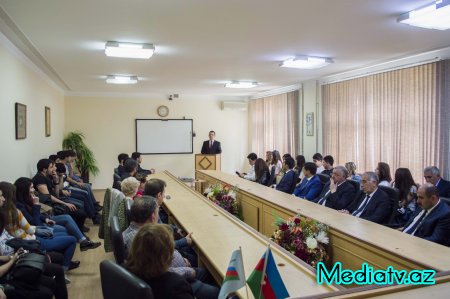 Nərimanov rayonunda “Multikulturalizm Azərbaycanın dövlət siyasəti və həyat tərzidir” adlı tədbir keçirilib - FOTOLAR
