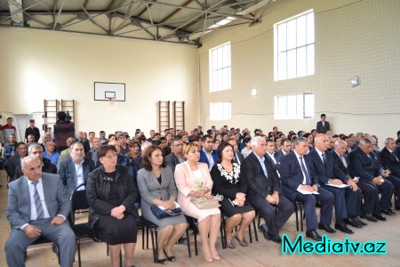 Alı Alıyev cəbhə xəttinə yaxın kəndlərin sakinləri ilə görüşüb - FOTOLAR