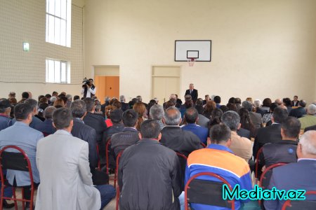 Alı Alıyev cəbhə xəttinə yaxın kəndlərin sakinləri ilə görüşüb - FOTOLAR