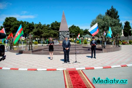 Nərimanov rayonunda faşizm üzərində Qələbənin 71-ci ildönümü qeyd edilib - FOTOLAR