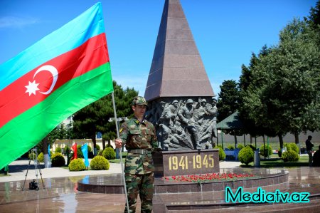 Nərimanov rayonunda faşizm üzərində Qələbənin 71-ci ildönümü qeyd edilib - FOTOLAR