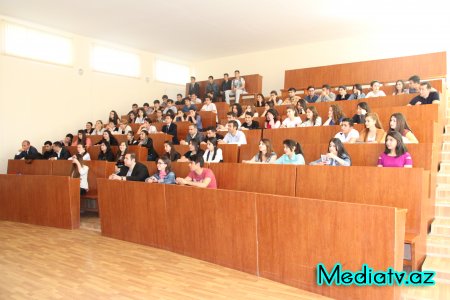 AMERİKA GÜNLƏRİ AQRAR UNİVERSİTETİNDƏ DƏ KEÇİRİLİB - FOTOLAR