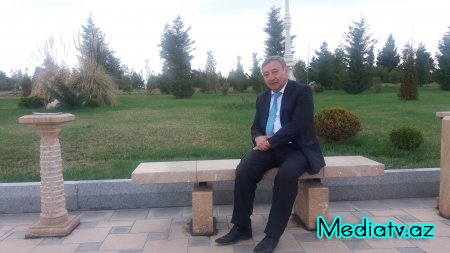 AQRAR UNİVERSİTETİ HƏM DƏ TORPAĞIN “DİLİNİ” ÖYRƏDİR - FOTOLAR
