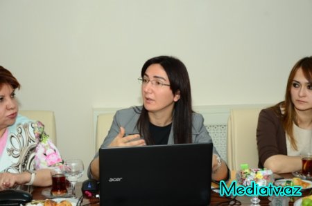 Nəsimi rayon İcra Hakimiyyətində Övladlığa götürmədə nəzarət mexanizmi ilə əlaqədar təlim keçirilmişdir - FOTOLAR