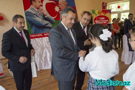 Nərimanovda Uşaqların Beynəlxalq Müdafiəsi Günü münasibətilə bayram tədbiri keçirilib - FOTOLAR