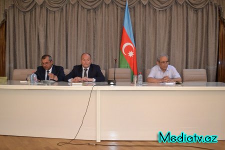 Kürdəmirdə “Azərbaycan multikulturalizminin ədəbi-bədii qaynaqları” kitabının müzakirəsinə həsr olunmuş tədbir keçirilib - FOTOLAR