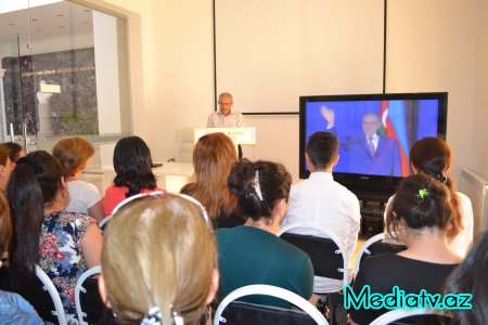Hacıqabulda Milli Qurtuluş günü ilə əlaqədar “Xalqın xilaskarı” Heydər Əliyevin ikinci dəfə hakimiyyətə gəlməsinə həsr olunmuş tədbir - FOTOLAR