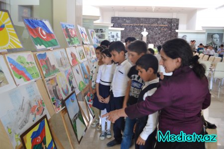 Hacıqabulda Milli Qurtuluş günü ilə əlaqədar “Xalqın xilaskarı” Heydər Əliyevin ikinci dəfə hakimiyyətə gəlməsinə həsr olunmuş tədbir - FOTOLAR