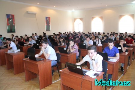 AQRAR UNİVERSİTETİNDƏ YAZ İMTAHAN SESSİYASI UĞURLA DAVAM EDİR - FOTOLAR