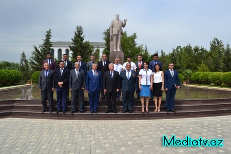Dövlət Qulluqçularının Peşə bayramı münasibəti ilə Hacıqabul rayon Heydər Əliyev Mərkəzində tədbir - FOTOLAR