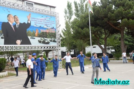Nəsimi rayonunda Silahlı Qüvvələr gününə həsr olunmuş silsilə tədbirlər davam edir - FOTOLAR