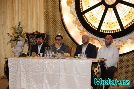 Nəsimi rayonunda iftar süfrəsi təşkil olunmuşdur - FOTOLAR