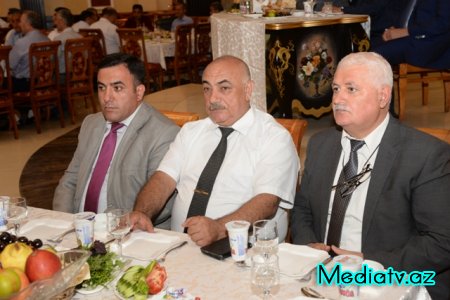 Nəsimi rayonunda iftar süfrəsi təşkil olunmuşdur - FOTOLAR