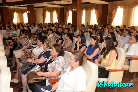 Nəsimidə bu ilin I yarısının sosial-iqtisadi inkişafın yekunlarına və qarşıda duran vəzifələrə həsr olunmuş hesbat yığıncağı keçirildi - FOTOLAR