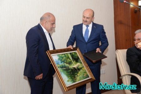 Nəsimidə bu ilin I yarısının sosial-iqtisadi inkişafın yekunlarına və qarşıda duran vəzifələrə həsr olunmuş hesbat yığıncağı keçirildi - FOTOLAR