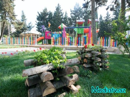 Nəsimi rayonunda Azərbaycanın Milli Qəhrəmanı Asif Məhərrəmovun adını daşıyan  küçədə yerləşən park əsaslı təmirdən sonra istifadəyə verilmişdir - FOTOLAR