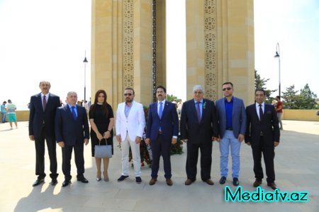 Türkiyə Respublikasının İzmit Bələdiyyəsi nümayəndə heyəti Nəsimi rayon İcra Hakimiyyətində olmuşlar - FOTOLAR