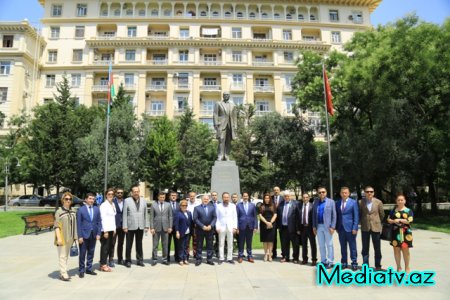 Türkiyə Respublikasının İzmit Bələdiyyəsi nümayəndə heyəti Nəsimi rayon İcra Hakimiyyətində olmuşlar - FOTOLAR
