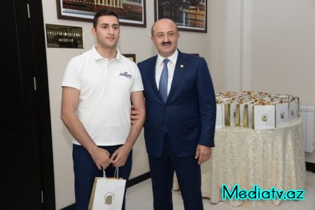 Milli Mətbuatın 141 illiyi ərəfəsində Nəsimi rayonunda jurnalistlərlə görüş keçirilmişdir - FOTOLAR