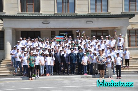 Nəsimi rayon məktəblilərinin Qəbələ rayonundakı “Sərhədçi” yay düşərgəsindəki istirahəti başa çatmışdır - FOTOLAR