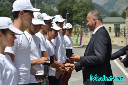 Nəsimi rayon məktəblilərinin Qəbələ rayonundakı “Sərhədçi” yay düşərgəsindəki istirahəti başa çatmışdır - FOTOLAR
