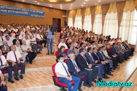 Nərimanov Rayon İcra Hakimiyyəti başçısı yanında Şuranın geniş iclası keçirilib-FOTOLAR