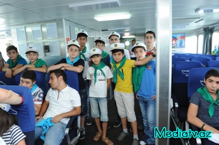 Nəsimi rayon məktəbliləri «Üfüq» gəmisində dəniz səyahətinə çıxdılar - FOTOLAR