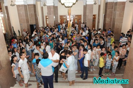 Nəsimi rayon məktəblilərinin muzeylərə ekskursiyası davam edir - FOTOLAR
