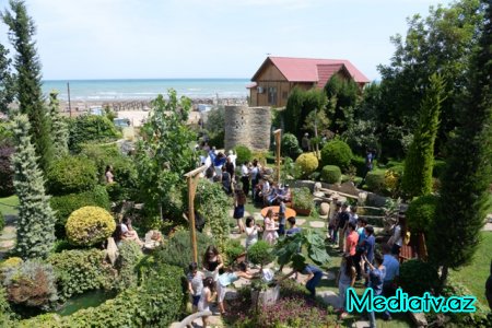Nəsimi rayon məktəblilərinin yay tətili günləri maraqlı və yaddaqalan keçir - FOTOLAR
