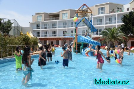 Nəsimi rayon məktəblilərinin yay tətili günləri maraqlı və yaddaqalan keçir - FOTOLAR
