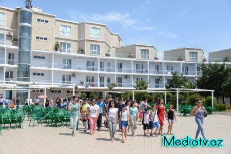 Nəsimi rayon məktəblilərinin yay tətili günləri maraqlı və yaddaqalan keçir - FOTOLAR