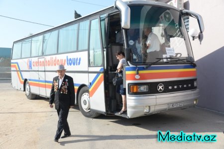 Nəsimi rayonu ahılları, müharibə veteranları və  əlilləri Bilgəh qəsəbəsində istirahət etdilər - FOTOLAR