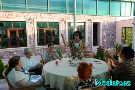 Nəsimi rayonu ahılları, müharibə veteranları və  əlilləri Bilgəh qəsəbəsində istirahət etdilər - FOTOLAR