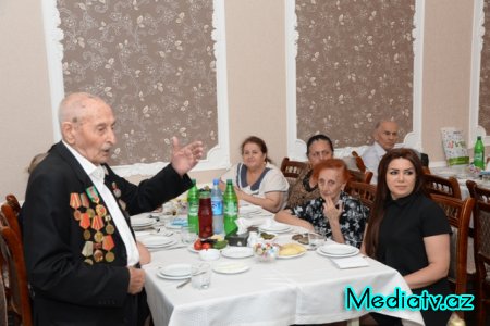 Nəsimi rayonu ahılları, müharibə veteranları və  əlilləri Bilgəh qəsəbəsində istirahət etdilər - FOTOLAR